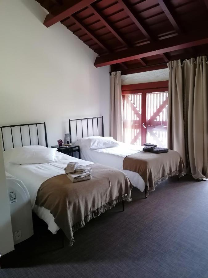 Quinta Pousada De Fora Wines & Tourism 귀마레스 외부 사진