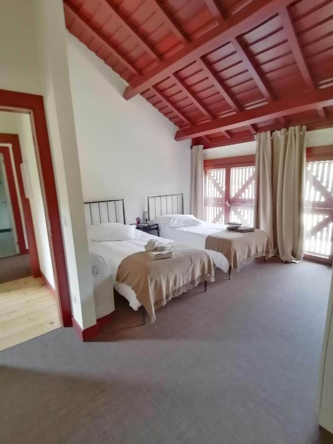 Quinta Pousada De Fora Wines & Tourism 귀마레스 외부 사진