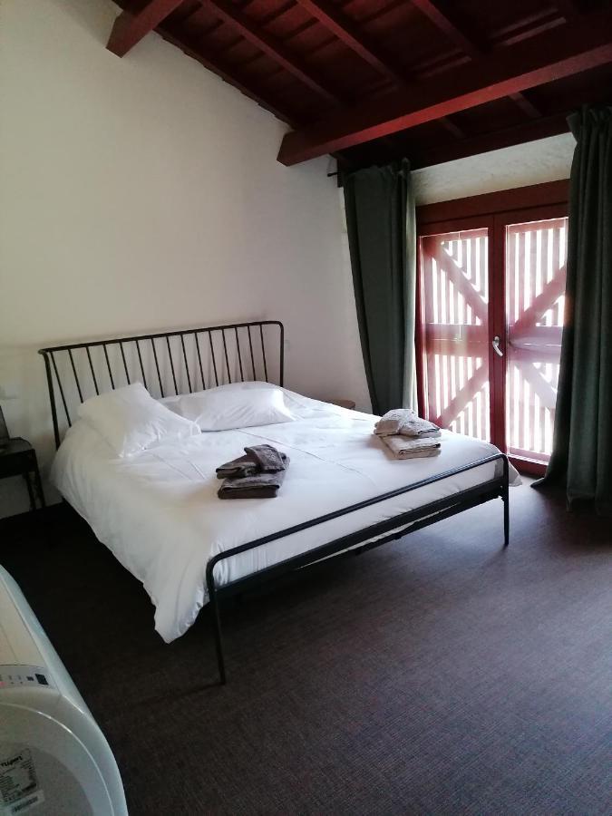 Quinta Pousada De Fora Wines & Tourism 귀마레스 외부 사진